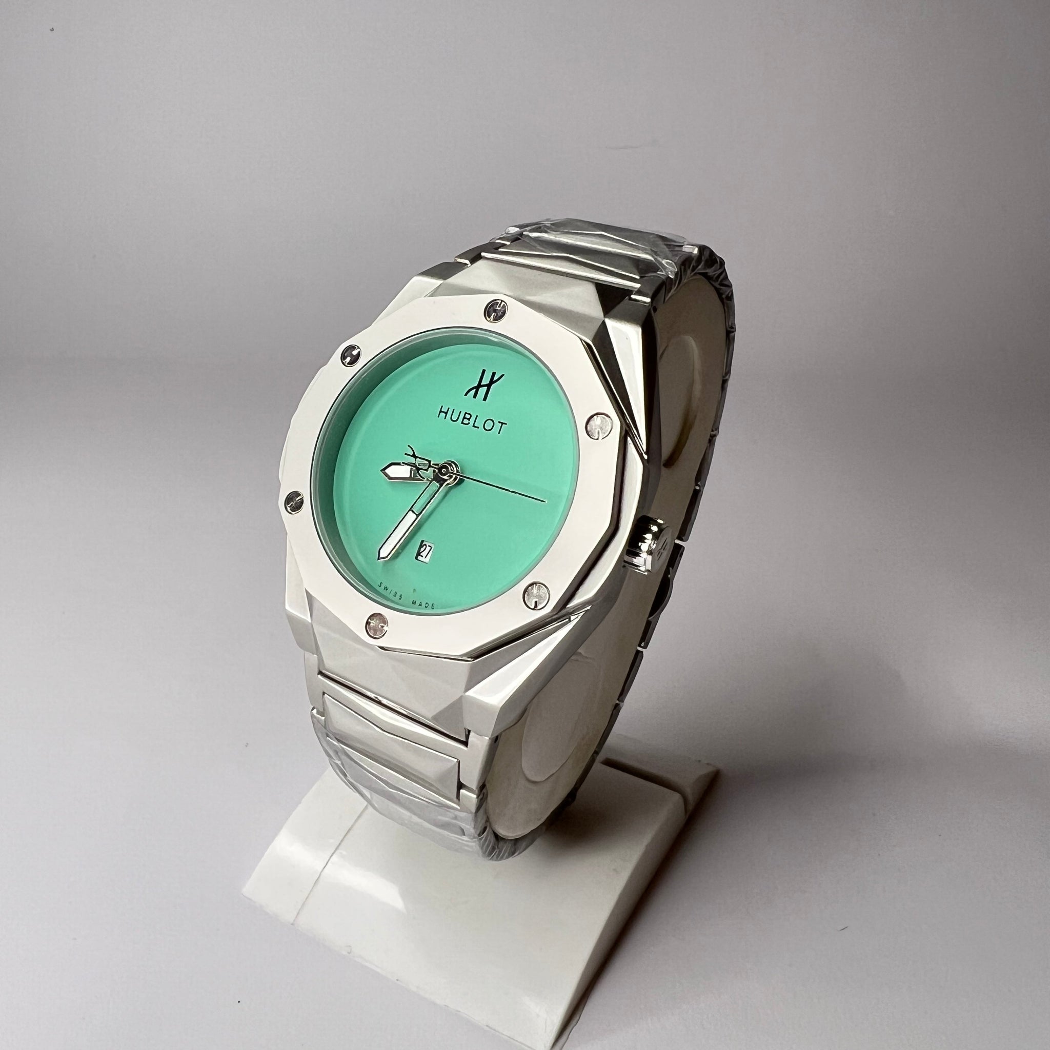 HB Diamond Cut with Mint Green Dial