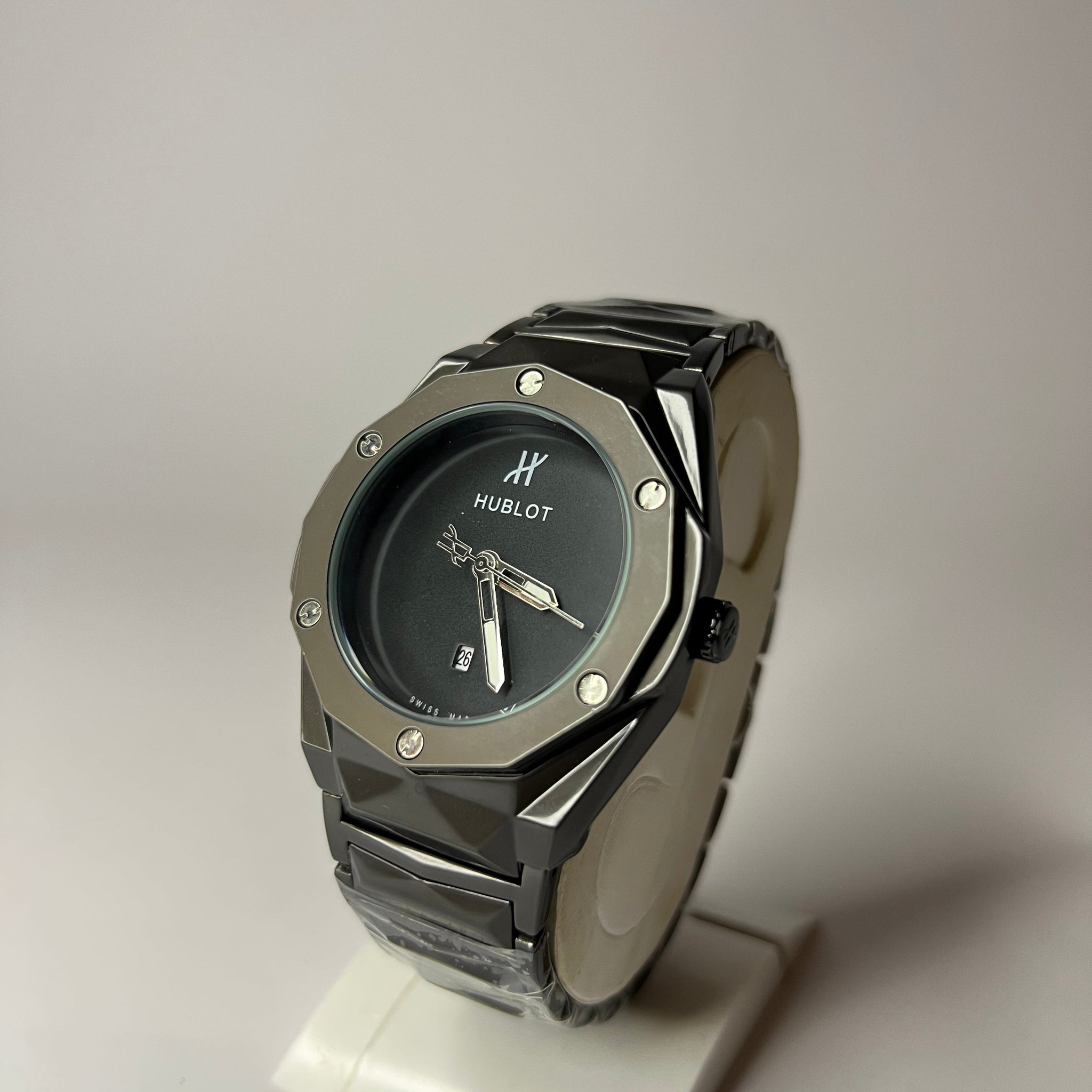 HB Diamond Cut with Black Dial