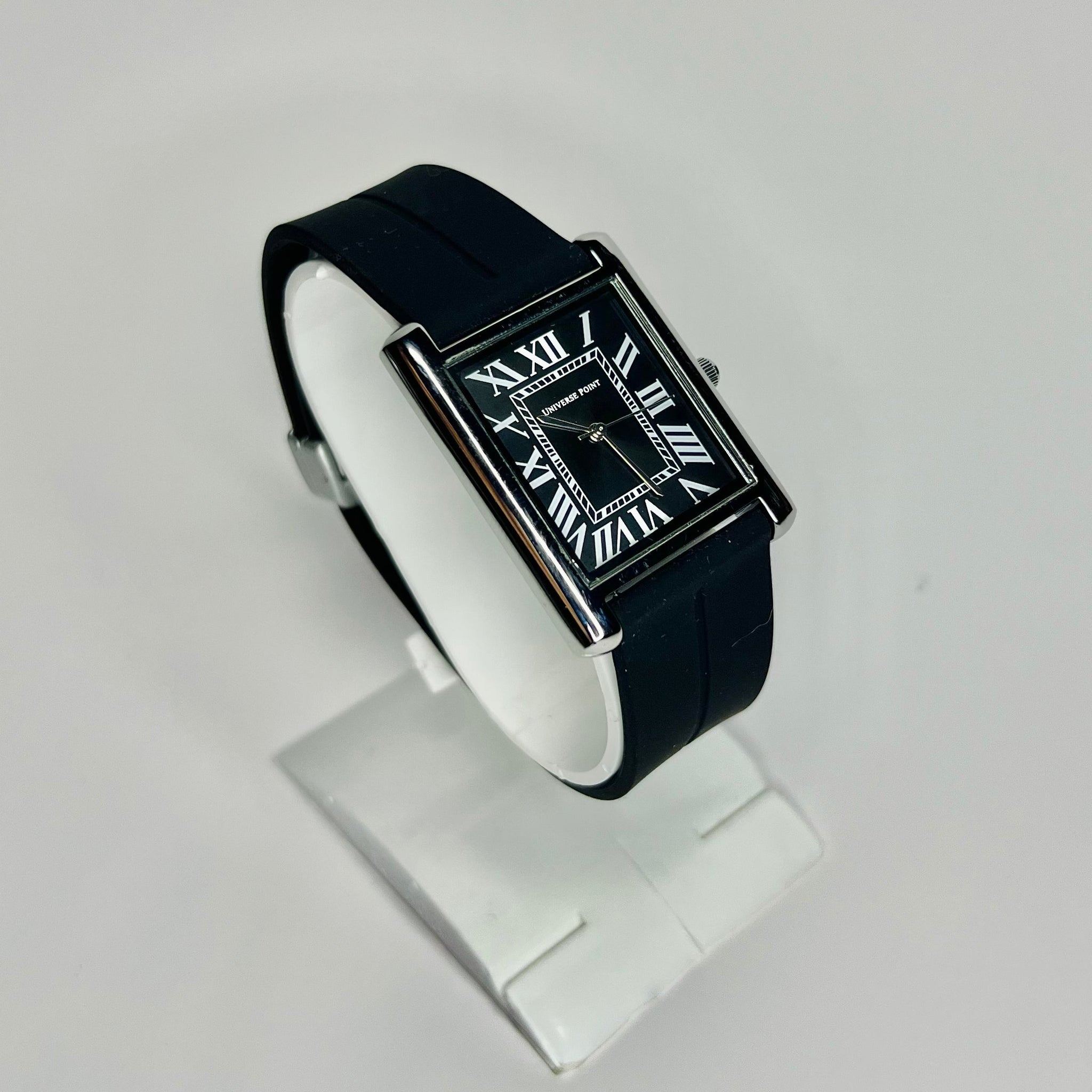 Universal Point with Black Strap