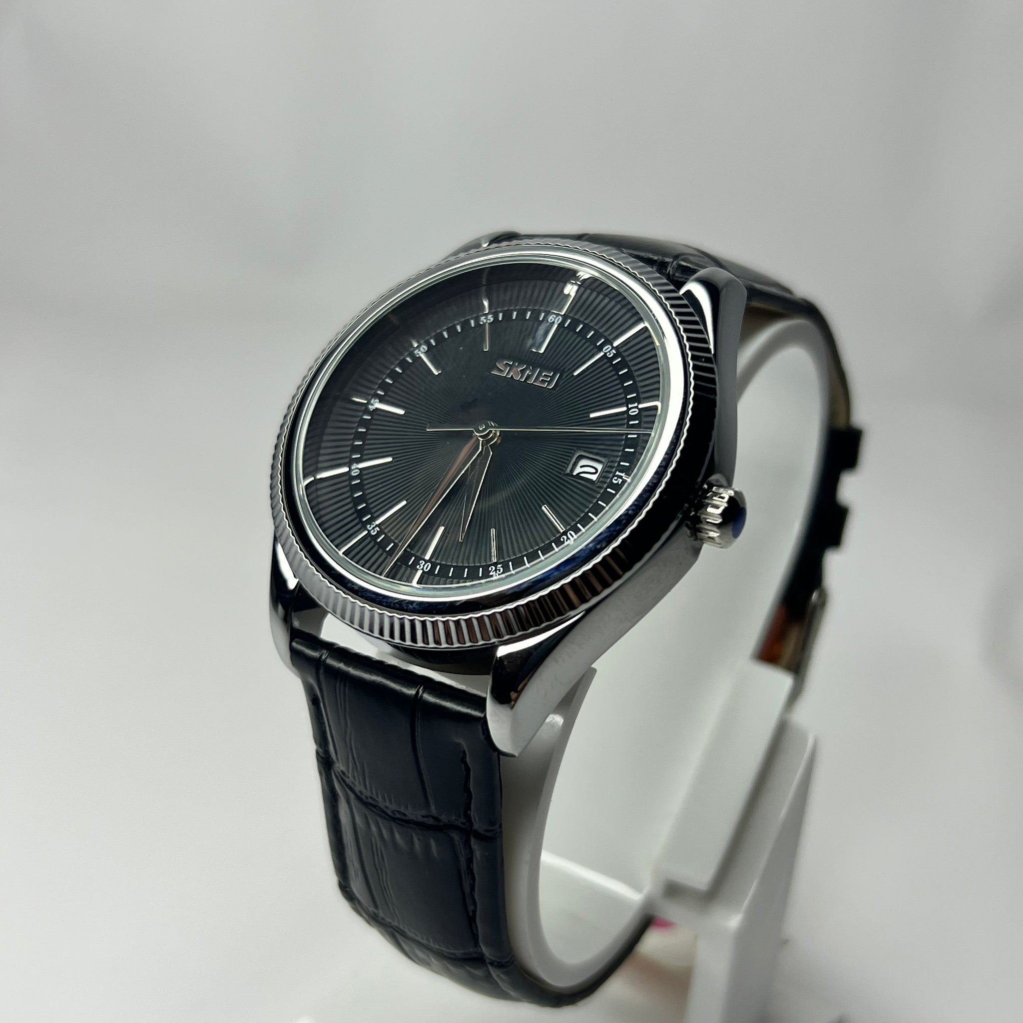 Skemi in Black Dial | Black Strap